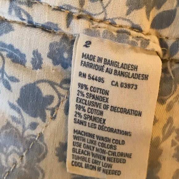 COPY - America Eagle Khaki stretch mini shorts - Picture 5 of 5